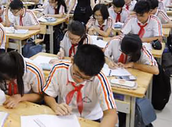 Tranh luận nóng phương án thi vào lớp 10 của Hà Nội ảnh 1