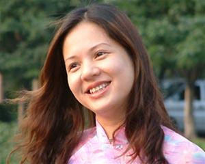 MC Diễm Quỳnh. Ảnh VTV MC Diễm Quỳnh. Ảnh VTV