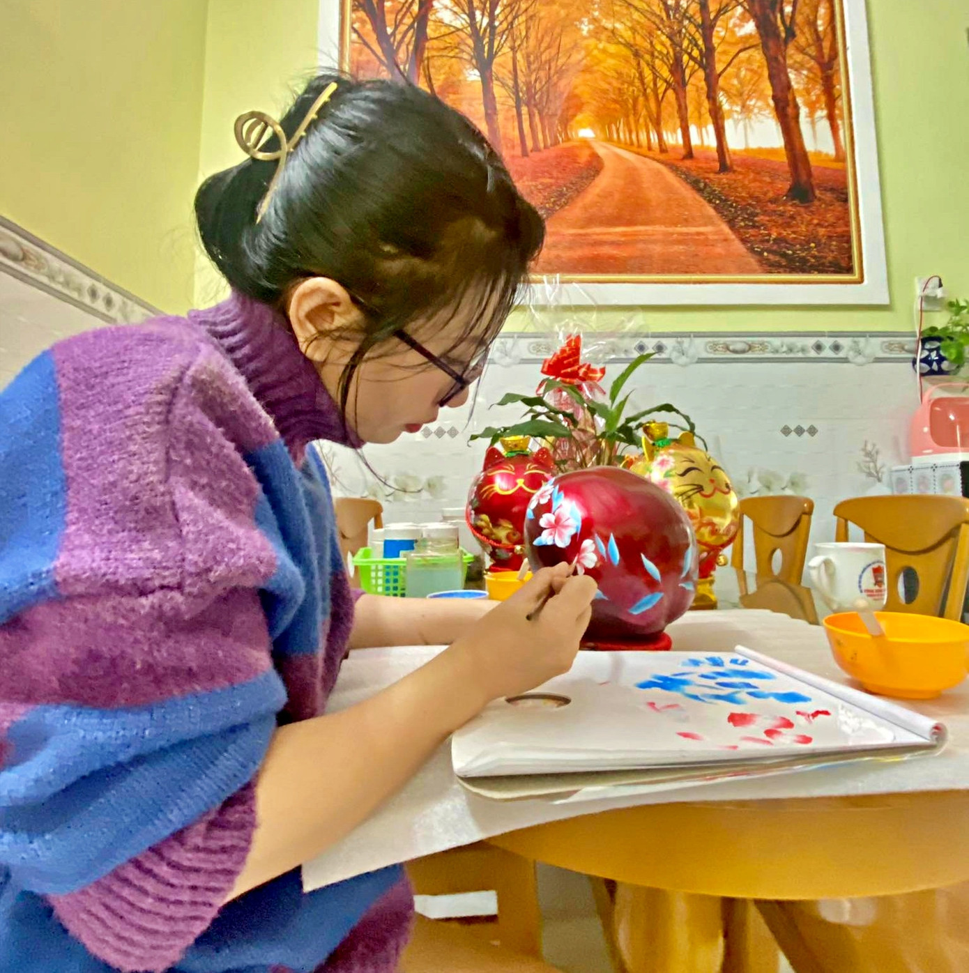 Các nét vẽ của cô gái được khách hàng đánh giá sắc sảo, có hồn. (Ảnh nhân vật cung cấp). Các nét vẽ của cô gái được khách hàng đánh giá sắc sảo, có hồn. (Ảnh nhân vật cung cấp).