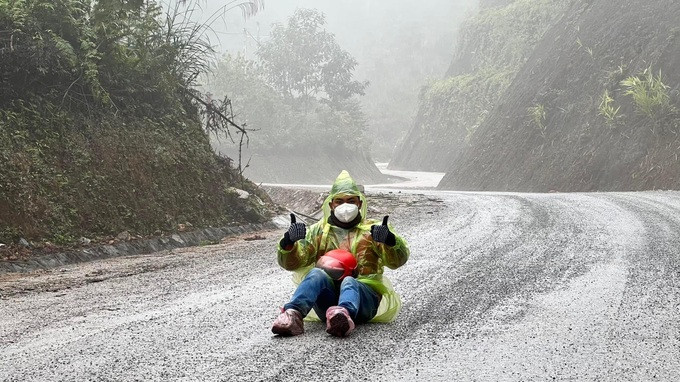 Anh Lê Vũ Phong trên một cung đường (Ảnh: NVCC). Anh Lê Vũ Phong trên một cung đường (Ảnh: NVCC).