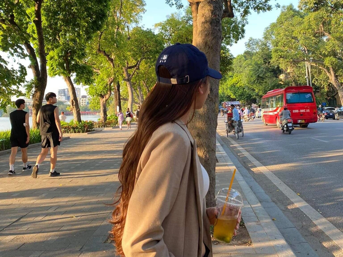 Nhiều bạn trẻ như Ph. có tâm lý muốn &quot;trốn Tết&quot; vì ngại đối diện với những màn &quot;chất vấn&quot; của người lớn. (Ảnh: H. A).