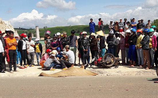 BẢN TIN ATGT: Đưa con gái đi thi, bố bị ô tô tông tử vong ảnh 7