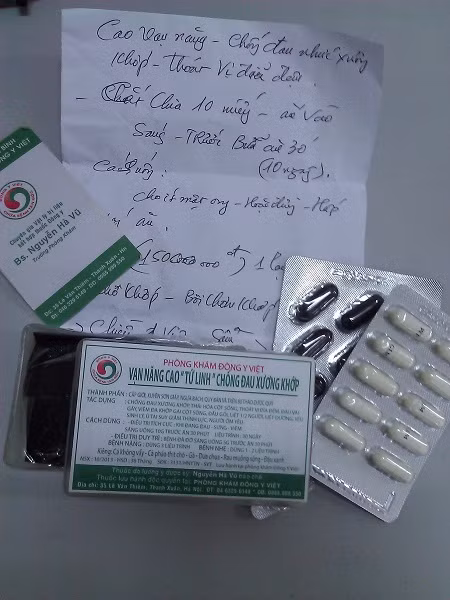 Thuốc và đơn thuốc được BS. Vũ kê cho bệnh nhân