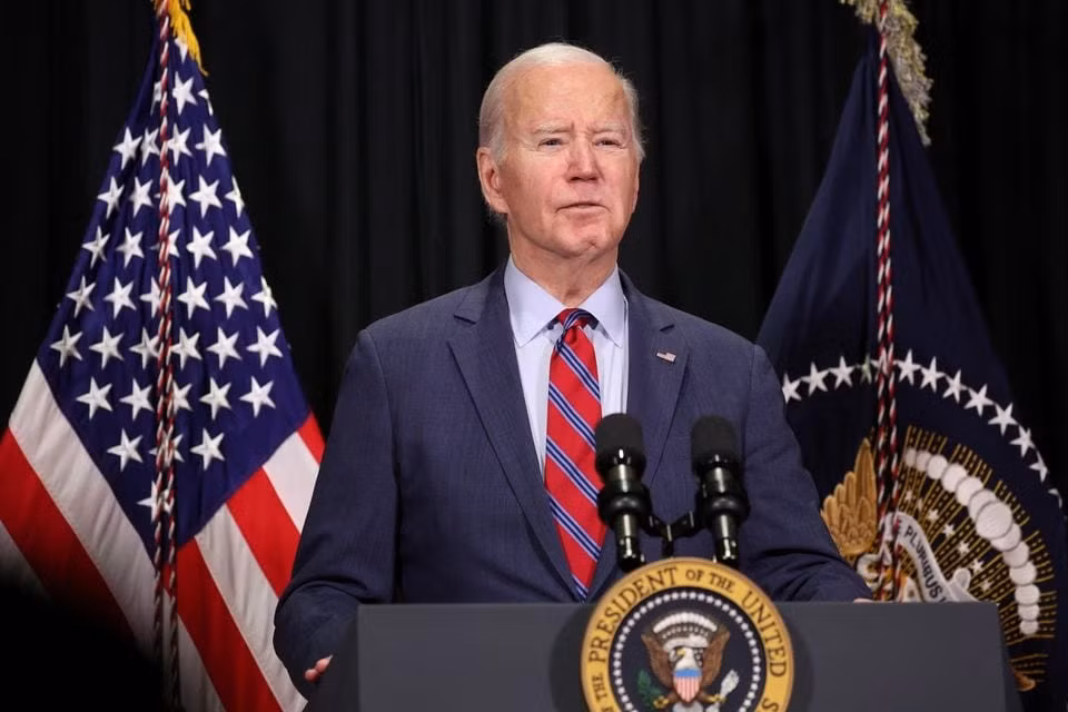 Tổng thống Mỹ Joe Biden họp báo sau khi phong trào Hamas thả nhóm con tin đầu tiên. Ảnh: Reuters