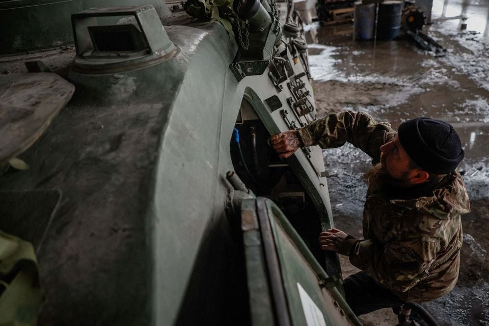 Xe bọc thép sơ tán Bergepanzer 2 của Đức. Ảnh: Reuters