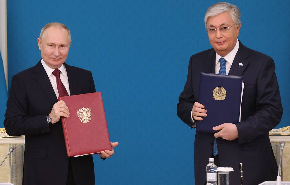 Tổng thống Nga Vladimir Putin và Tổng thống Kazakhstan - Kassym-Jomart Tokayev. Ảnh: Tass Tổng thống Nga Vladimir Putin và Tổng thống Kazakhstan - Kassym-Jomart Tokayev. Ảnh: Tass