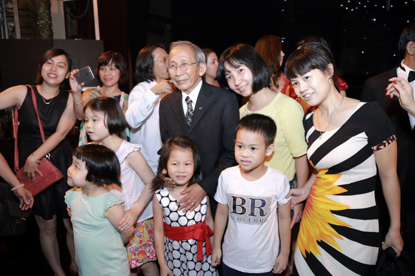  Nguyễn Ánh 9 nghẹn ngào rơi lệ khi nói về vợ ảnh 7