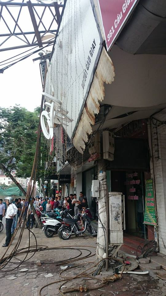 [ẢNH] Hiện trường vụ sập cẩu ở dự án đường sắt Nhổn - Ga Hà Nội ảnh 5