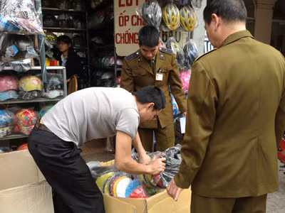 Nhiều loại mũ không phải MBH bị lực lượng chức năng thu giữ