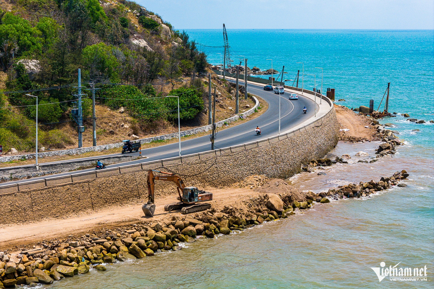 Thi công cọc khoan nhồi. Thi công cọc khoan nhồi.