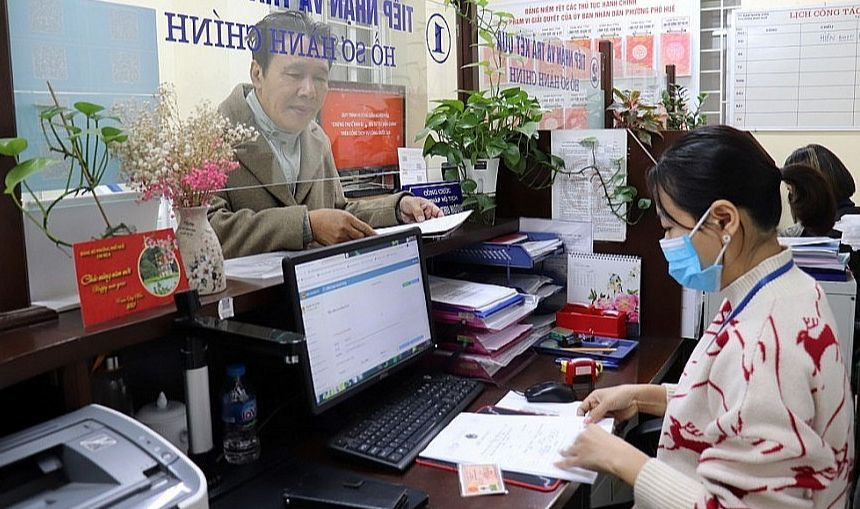 Tổng số cán bộ, công chức cấp tỉnh sau sắp xếp không vượt quá tổng số cán bộ, công chức có mặt tại các đơn vị hành chính cấp tỉnh trước sắp xếp. Tổng số cán bộ, công chức cấp tỉnh sau sắp xếp không vượt quá tổng số cán bộ, công chức có mặt tại các đơn vị hành chính cấp tỉnh trước sắp xếp.