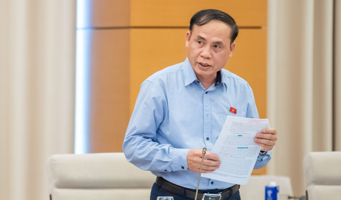 Phó Chủ nhiệm Ủy ban Pháp luật và Tư pháp Hoàng Văn Liên. Phó Chủ nhiệm Ủy ban Pháp luật và Tư pháp Hoàng Văn Liên.