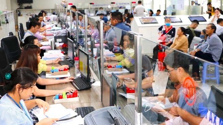 Bộ Nội vụ đề xuất bỏ quy định về ngạch công chức. Ảnh minh họa.