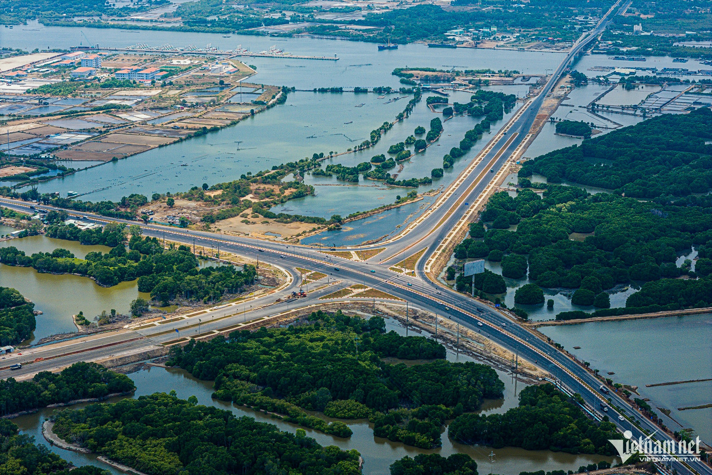 Nút giao quốc lộ 51 Nút giao quốc lộ 51