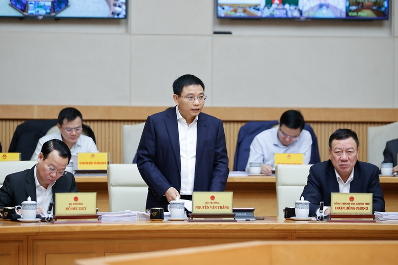 Bộ trưởng Bộ Tài chính Nguyễn Văn Thắng phát biểu tại phiên họp. Ảnh: Nhật Bắc. Bộ trưởng Bộ Tài chính Nguyễn Văn Thắng phát biểu tại phiên họp. Ảnh: Nhật Bắc.