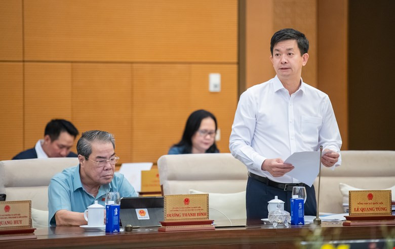 Tổng Thư ký, Chủ nhiệm Văn phòng Quốc hội Lê Quang Tùng.