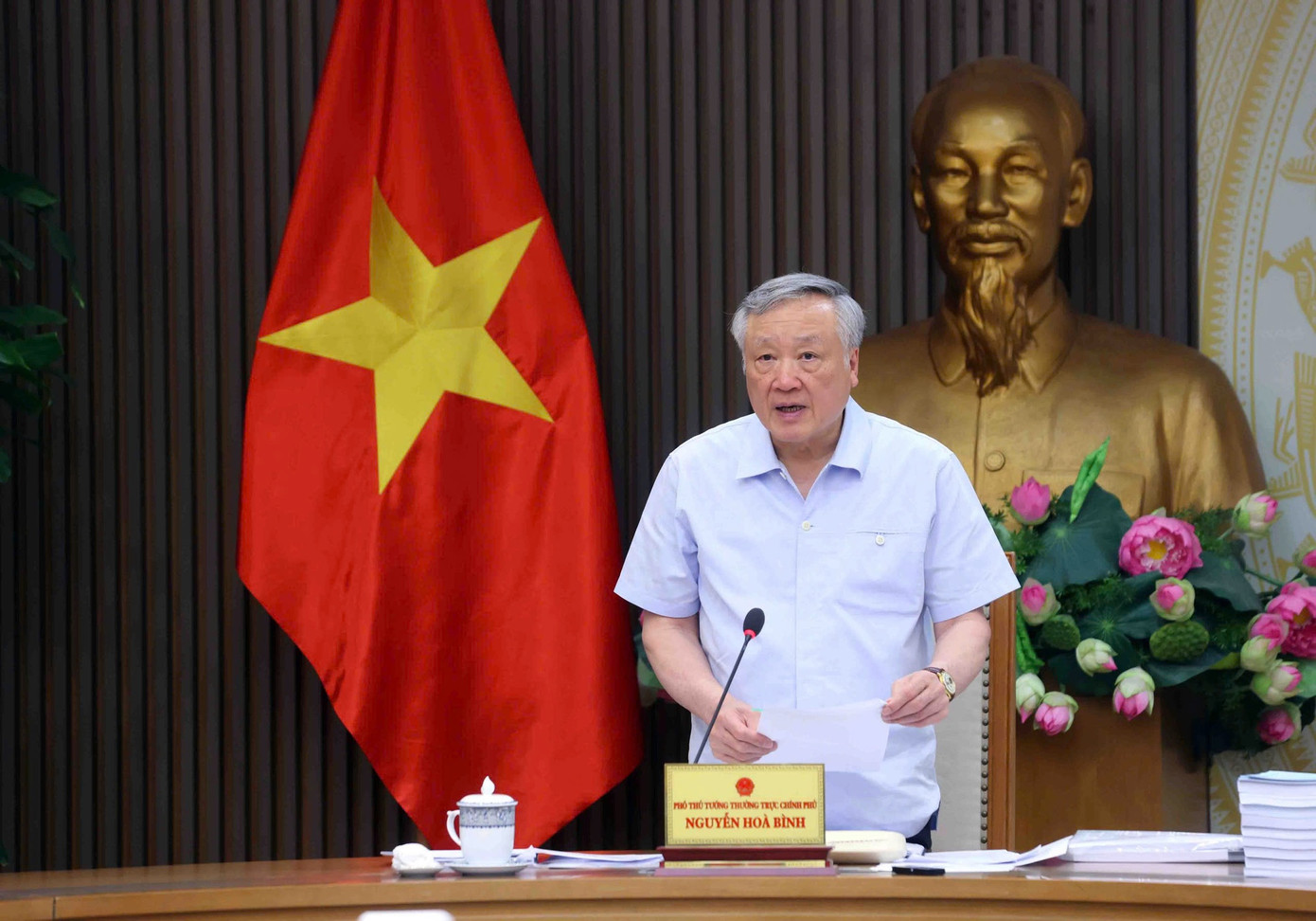 Phó Thủ tướng Thường trực Chính phủ Nguyễn Hòa Bình. Ảnh VGP Phó Thủ tướng Thường trực Chính phủ Nguyễn Hòa Bình. Ảnh VGP