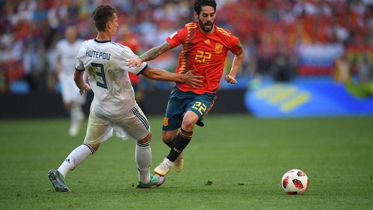 Thắng nghẹt thở Tây Ban Nha bằng 'đấu súng', Nga tiến vào tứ kết ảnh 22