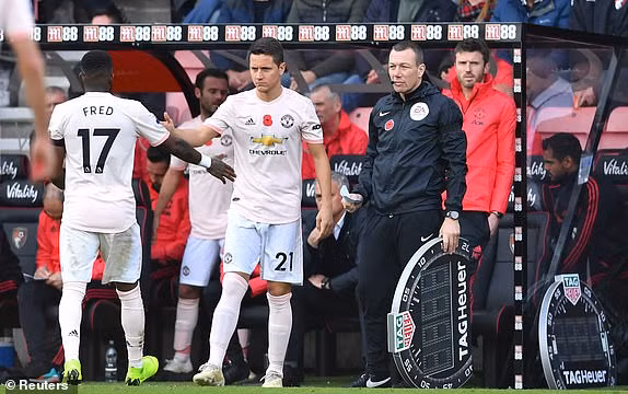 Rashford 'nổ súng' phút bù giờ, M.U ngược dòng hạ Bournemouth ảnh 14