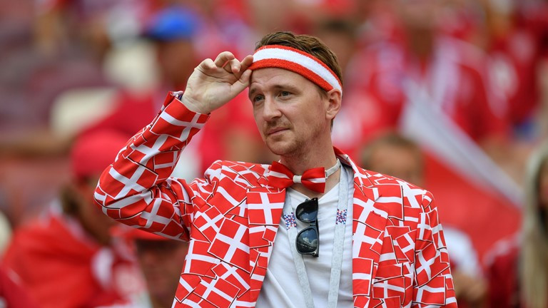 Hòa nhạt nhẽo, Pháp và Đan Mạch dắt tay nhau vào vòng 1/8 ảnh 10