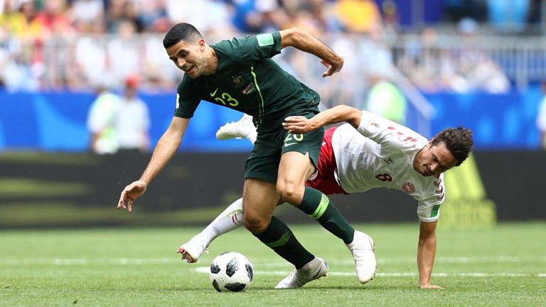 Pháp vào vòng 1/8 World Cup nhờ bàn thắng lịch sử của Mbappe ảnh 21