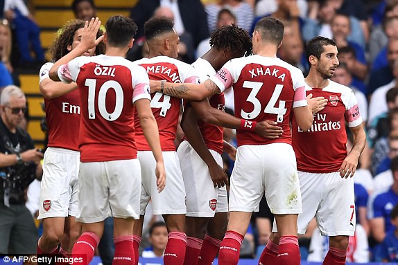 Marcos Alonso tỏa sáng, Chelsea hạ Arsenal ở derby London ảnh 20