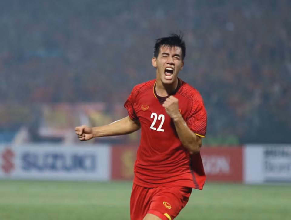 Thắng Campuchia 3-0, tuyển Việt Nam vào bán kết AFF Cup ảnh 31