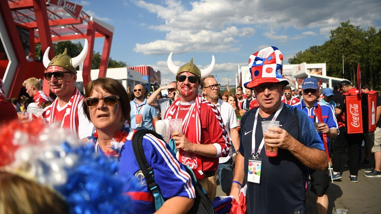 Hòa nhạt nhẽo, Pháp và Đan Mạch dắt tay nhau vào vòng 1/8 ảnh 9