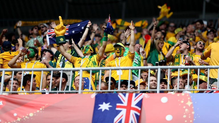 Australia giành điểm đầu tiên ở World Cup 2018 nhờ VAR ảnh 7