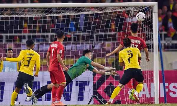 Tuyển Việt Nam vô địch AFF Cup 2018 sau 10 năm chờ đợi ảnh 4