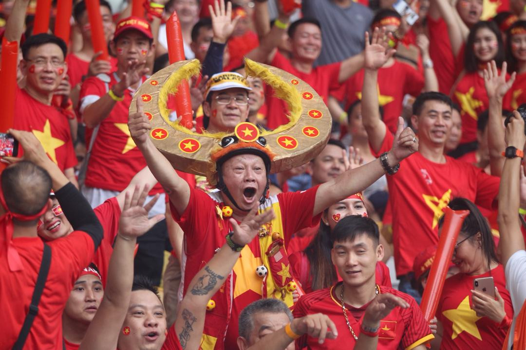 Hòa Malaysia 2-2, tuyển Việt Nam có lợi thế ở chung kết lượt về ảnh 22