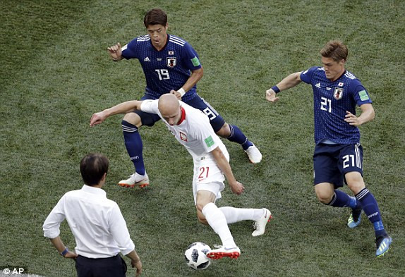 Nhật Bản vào vòng 1/8 World Cup nhờ ít thẻ vàng ảnh 20