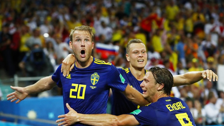 Toni Kroos ghi tuyệt phẩm, giải cứu tuyển Đức khỏi 'cửa tử' ảnh 22