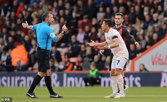 Rashford 'nổ súng' phút bù giờ, M.U ngược dòng hạ Bournemouth ảnh 10