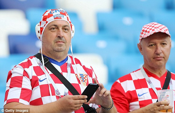 Messi 'tịt ngòi', Argentina thua trắng 3 bàn trước Croatia ảnh 10