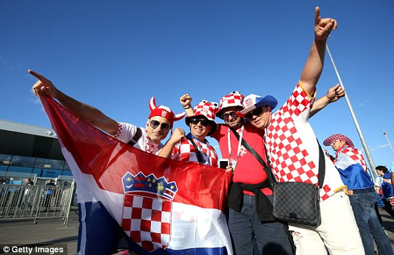 Messi 'tịt ngòi', Argentina thua trắng 3 bàn trước Croatia ảnh 7