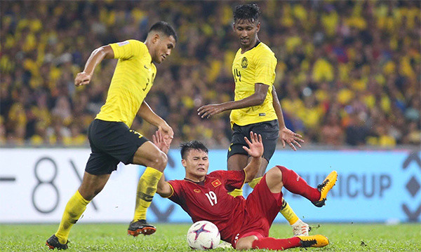 Hòa Malaysia 2-2, tuyển Việt Nam có lợi thế ở chung kết lượt về ảnh 39