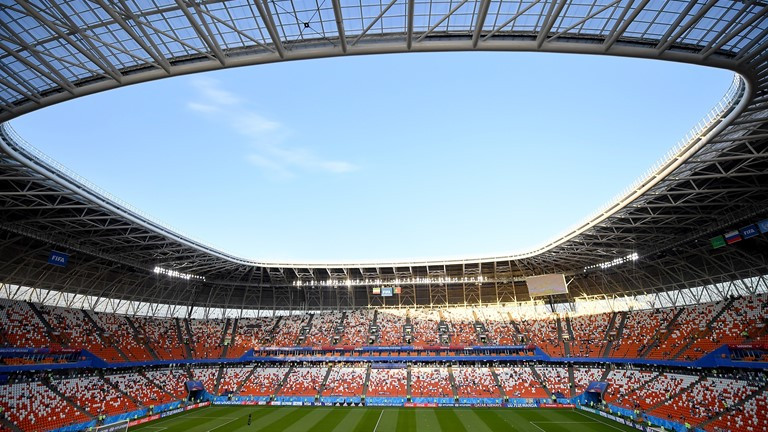 Ronaldo đá hỏng phạt đền, Bồ Đào Nha rơi ngôi đầu bảng ảnh 8