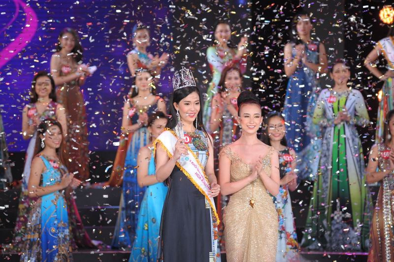 Phạm Thu Hà giành Hoa khôi Sinh viên Việt Nam 2017 ảnh 1