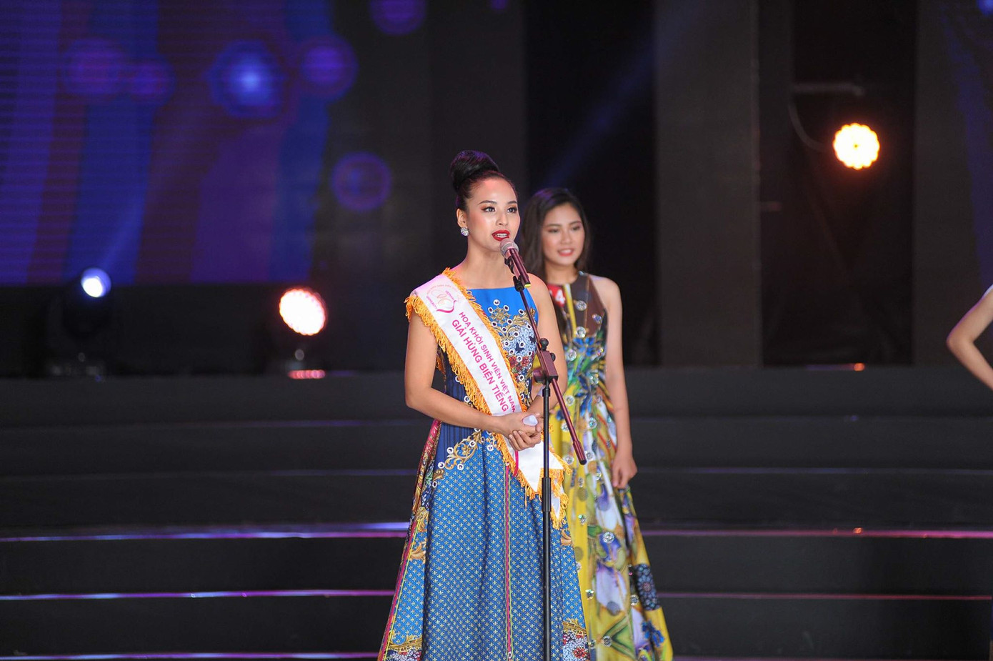 Phạm Thu Hà giành Hoa khôi Sinh viên Việt Nam 2017 ảnh 8