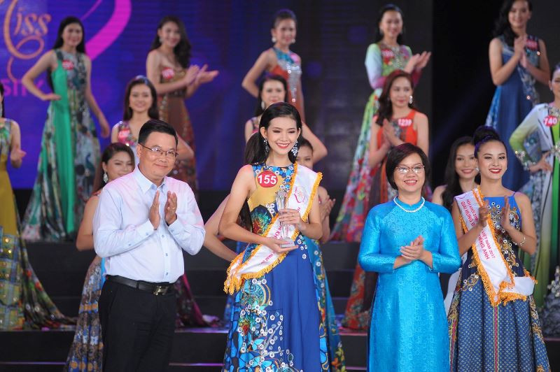 Phạm Thu Hà giành Hoa khôi Sinh viên Việt Nam 2017 ảnh 3