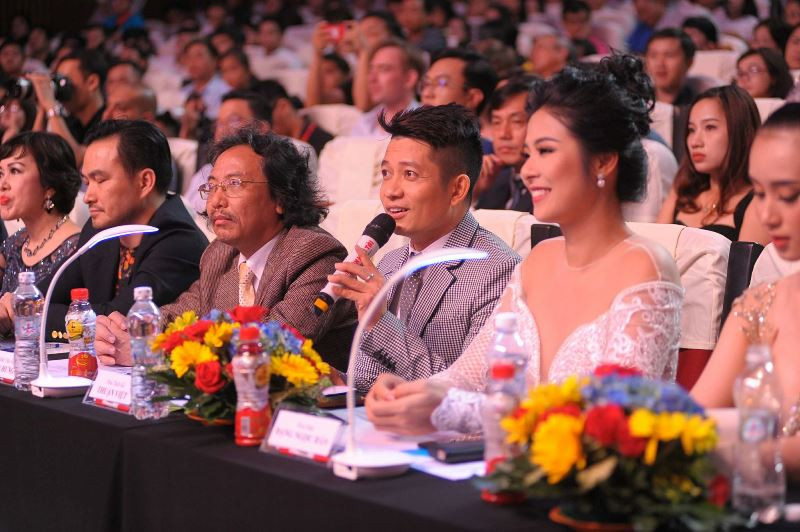 Phạm Thu Hà giành Hoa khôi Sinh viên Việt Nam 2017 ảnh 4