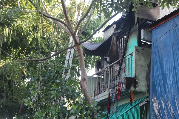 Nhà cháy khi đang ngủ, người đàn ông suýt bị thiêu chết ảnh 2