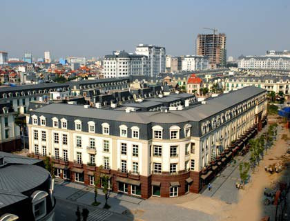 Đồng tình với việc tách huyện nhưng một số khảo sát online cho thấy nhiều ý kiến không đồng ý tên gọi "Bắc Từ Liêm" - "Nam Từ Liêm" mà UBND huyện này đưa ra. Đồng tình với việc tách huyện nhưng một số khảo sát online cho thấy nhiều ý kiến không đồng ý tên gọi