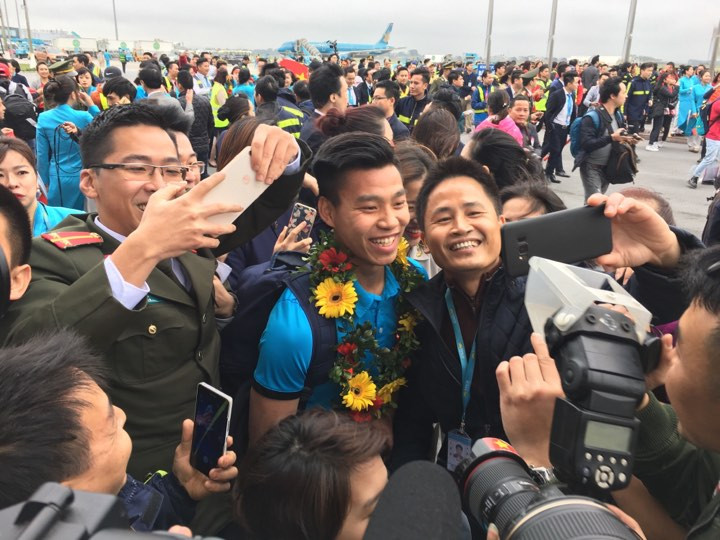 Thủ tướng: U23 Việt Nam đã vô địch trong 90 triệu con tim ảnh 63