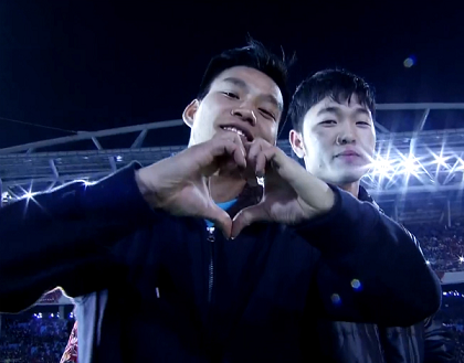 U23 Việt Nam hát 'Niềm tin chiến thắng' trên sân Mỹ Đình ảnh 3