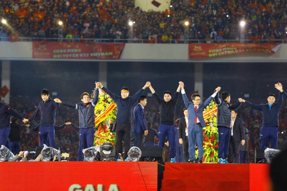 U23 Việt Nam hát 'Niềm tin chiến thắng' trên sân Mỹ Đình ảnh 6