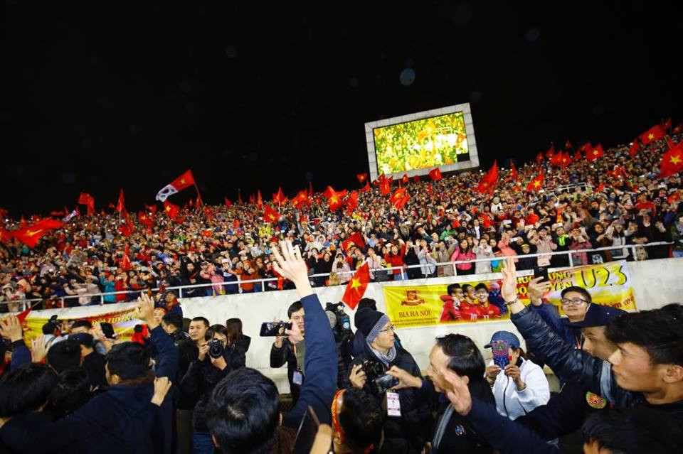 U23 Việt Nam hát 'Niềm tin chiến thắng' trên sân Mỹ Đình ảnh 2