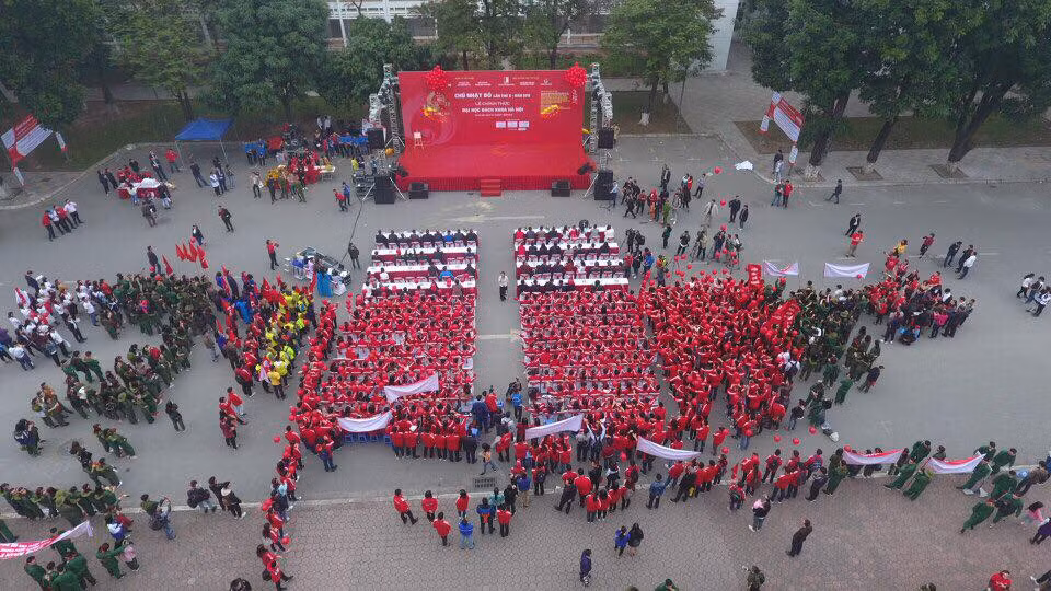 Chủ Nhật Đỏ 2018: Triệu con tim hoà chung nhịp đập ảnh 27