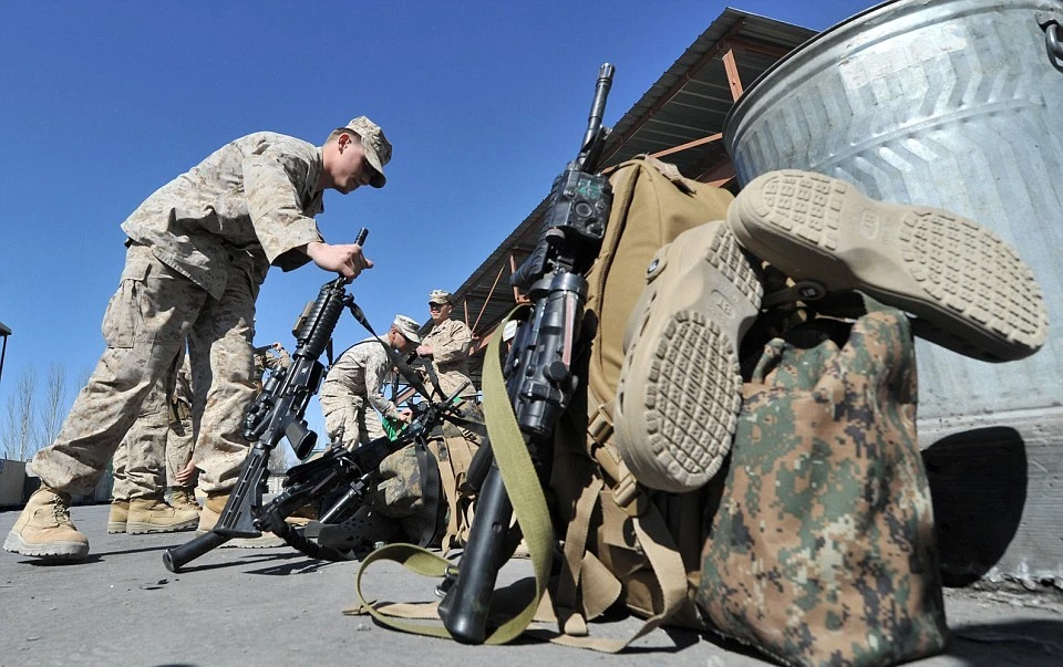 Vũ khí mang theo của các binh lính Mỹ.